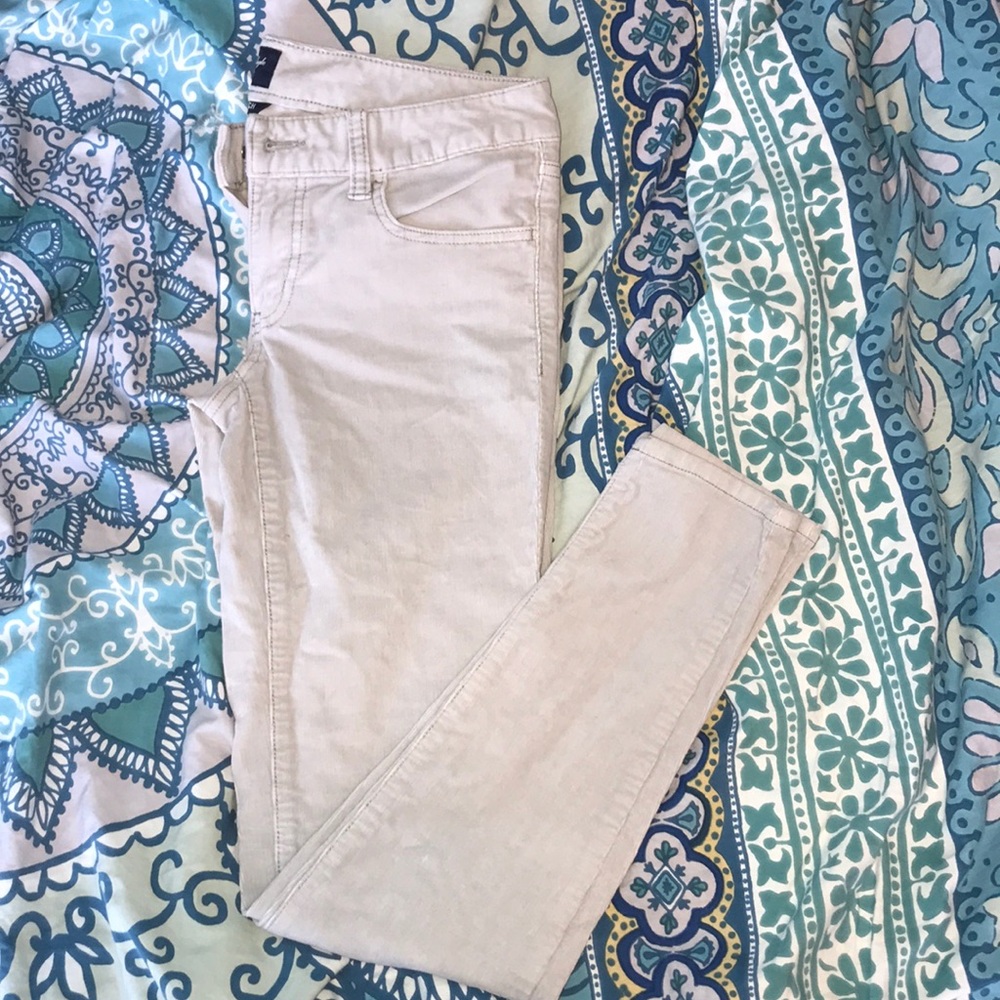 American Eagle corduroy Pants